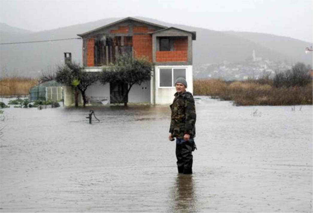  Neretva i Cetina izlile se iz korita, stanovnici spašavaju kuće!