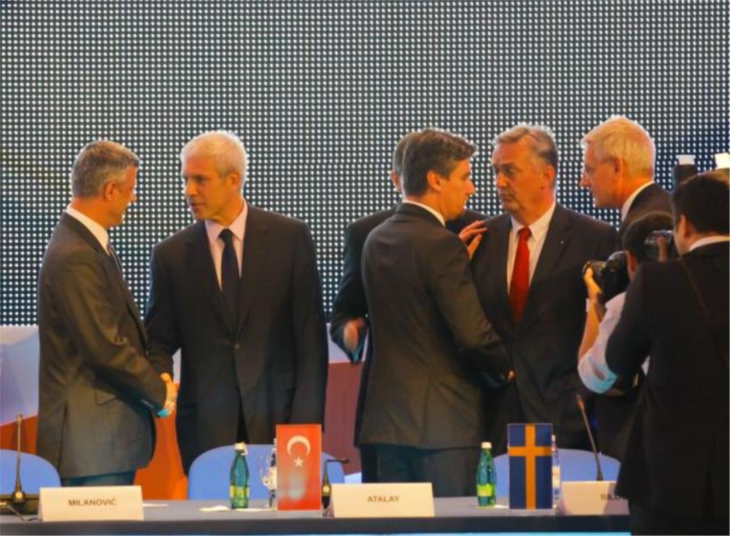   Dubrovnik: Boris Tadić i Hashim Tachi se rukovali (FOTO/VIDEO)