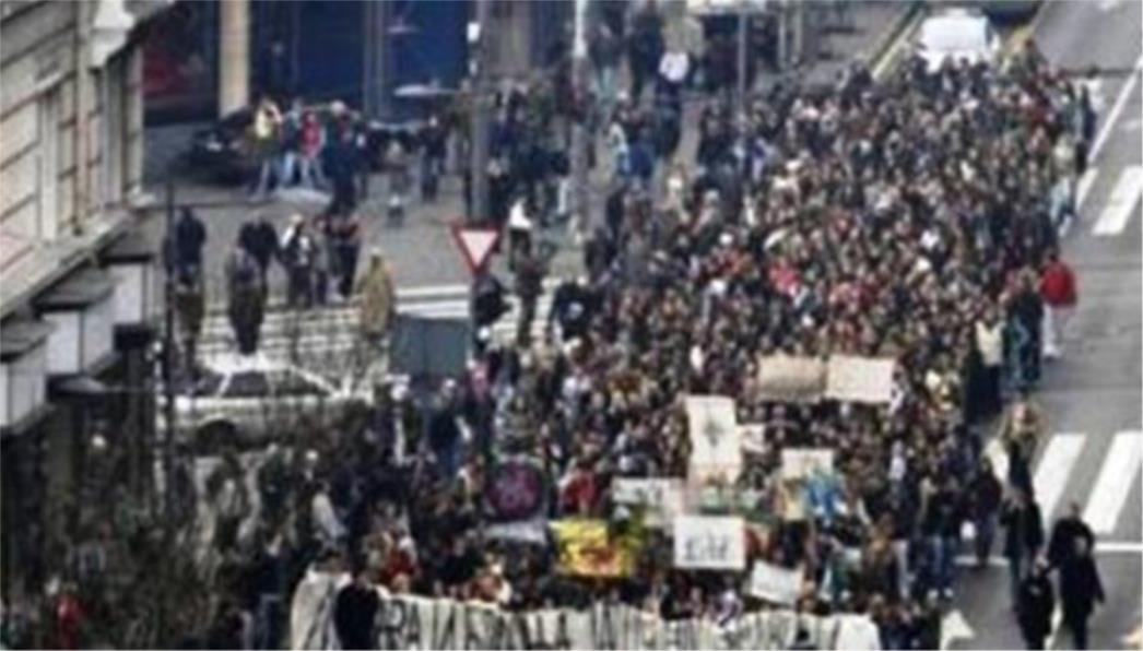 Beogradski studenti prekinuli prosvjed nakon dogovora o školarinama 