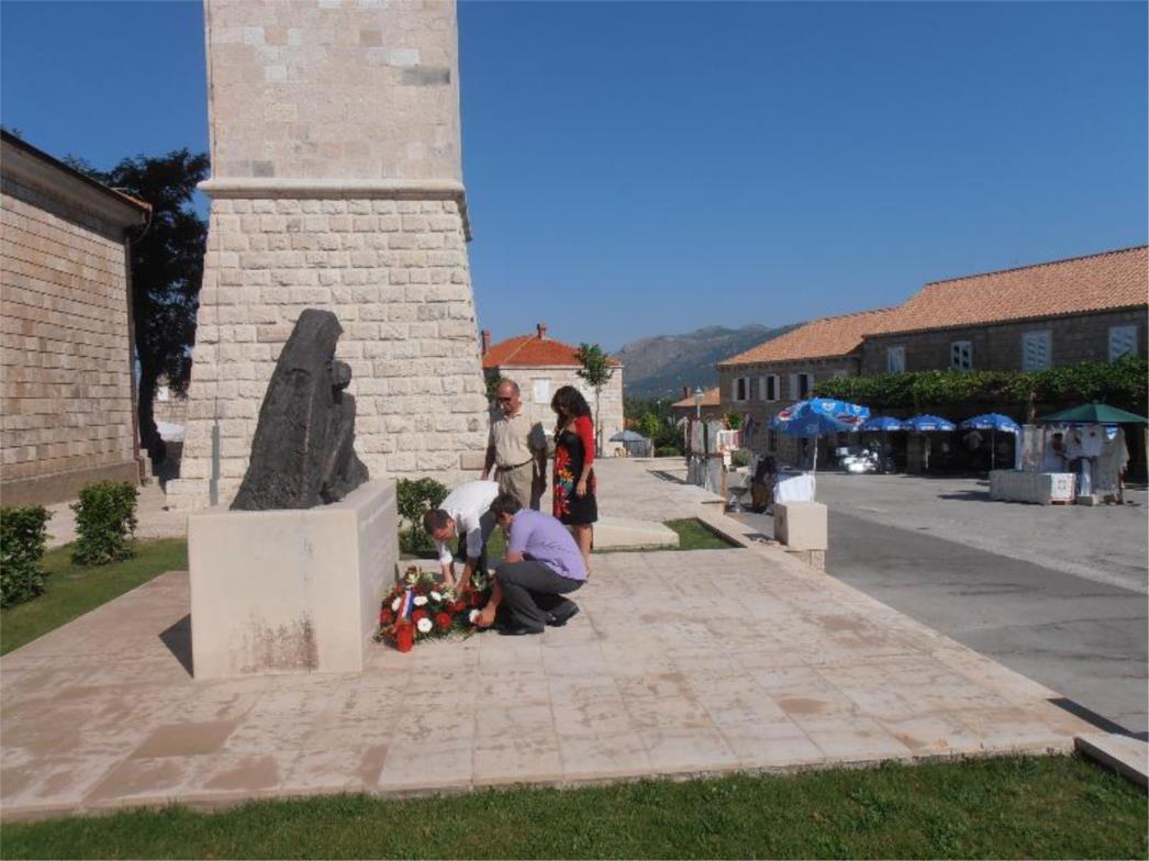Predstavnici SDP-a i HNS -a položili vijence u Čilipima