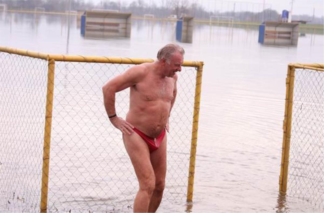 Kupa i dalje raste - Karlovčanin zaplivao nogometnim stadionom