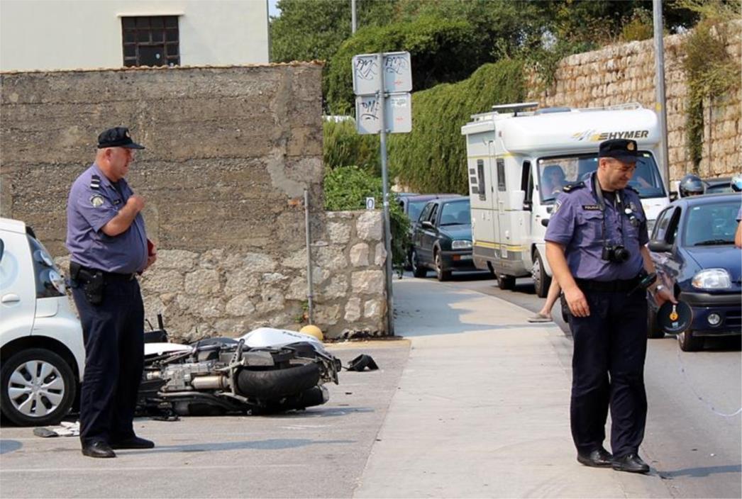 Prometna nesreća u Šipčinama, ozlijeđen motociklist koji je udario u automobil (FOTO)