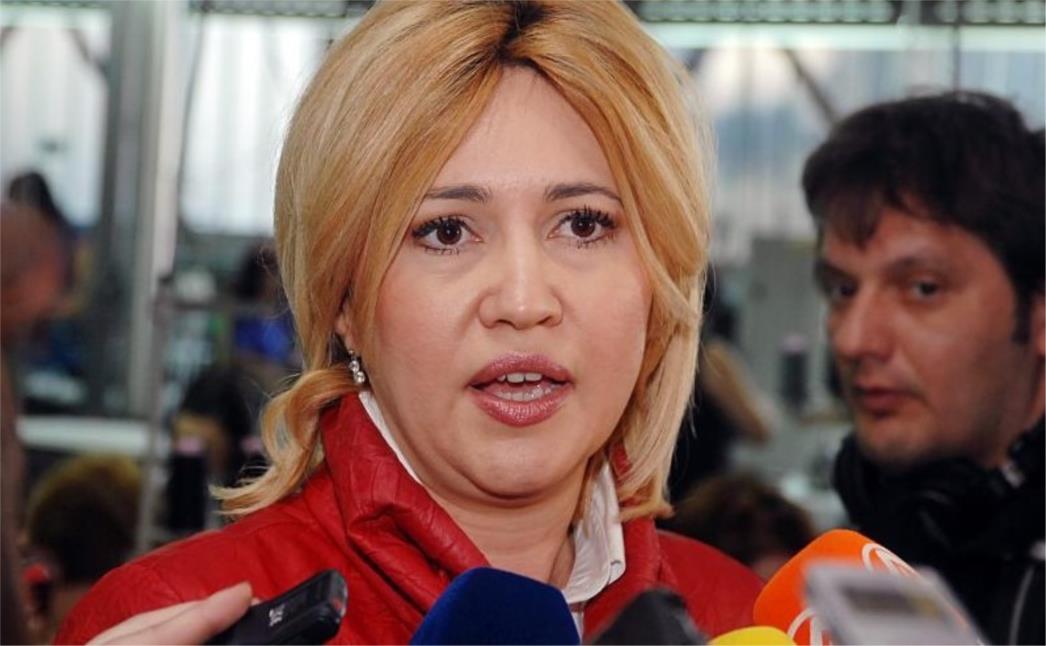 POLEMIKE SE NE STIŠAVAJU: Gola Milanka Opačić im smeta, a Jadranka ne?