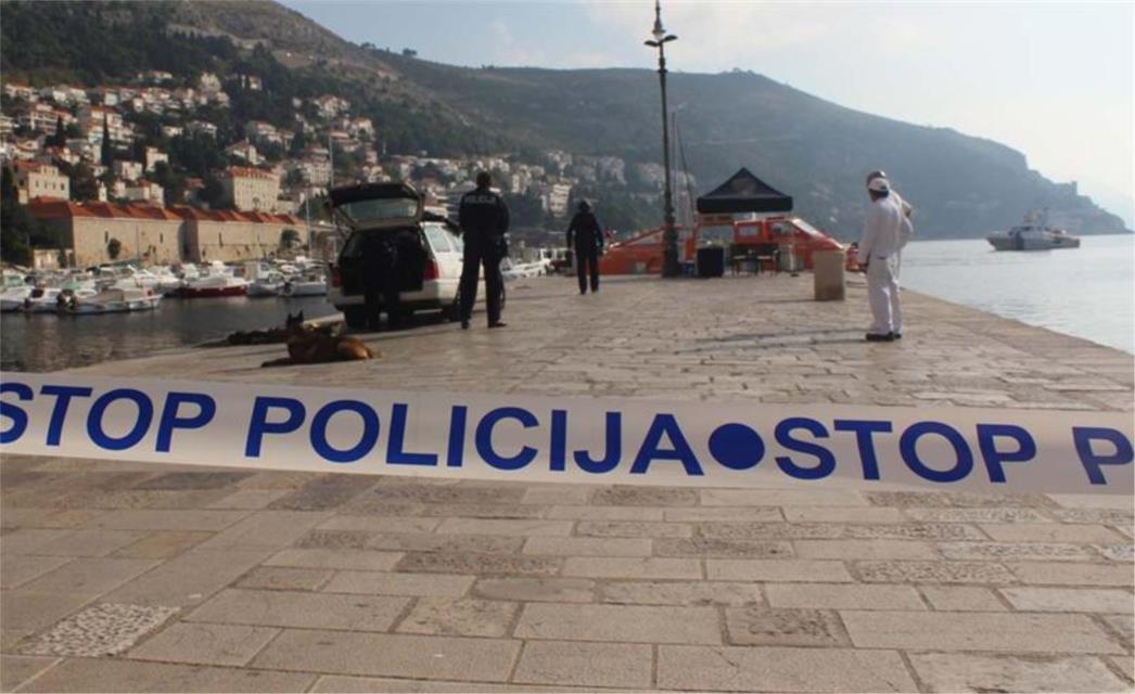 DUBROVNIK: U Staroj gradskoj luci pronađeno tijelo muške osobe