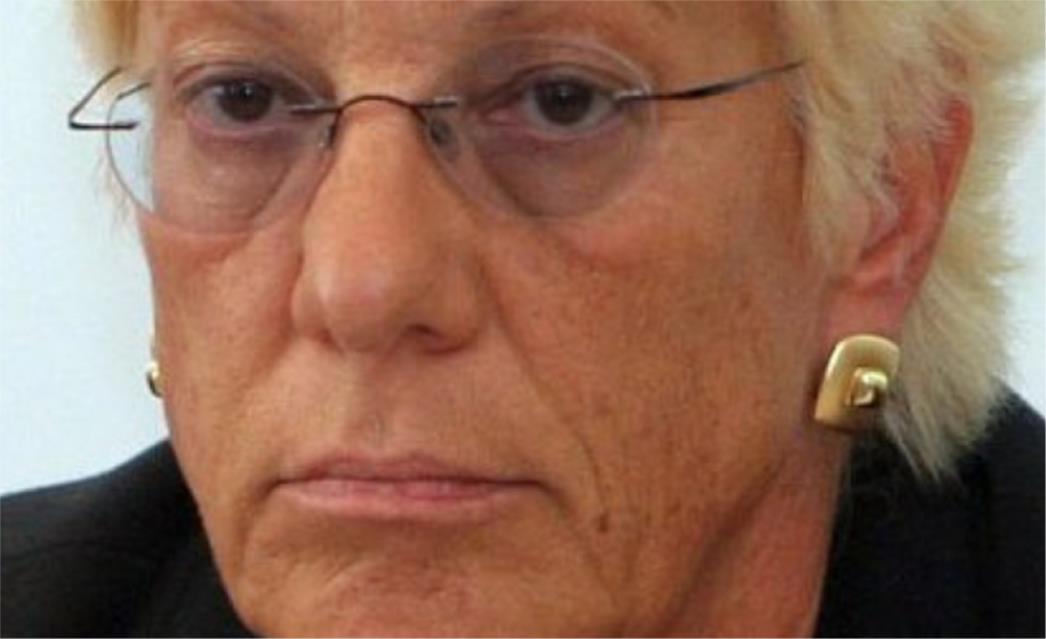 'Srbi, ne krivite suce nego Carlu del Ponte'