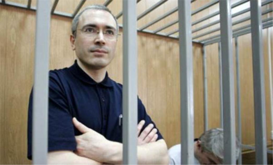 Rusija optužila SAD i EU za vršenje pritiska na sud, mediji napadaju Putina
