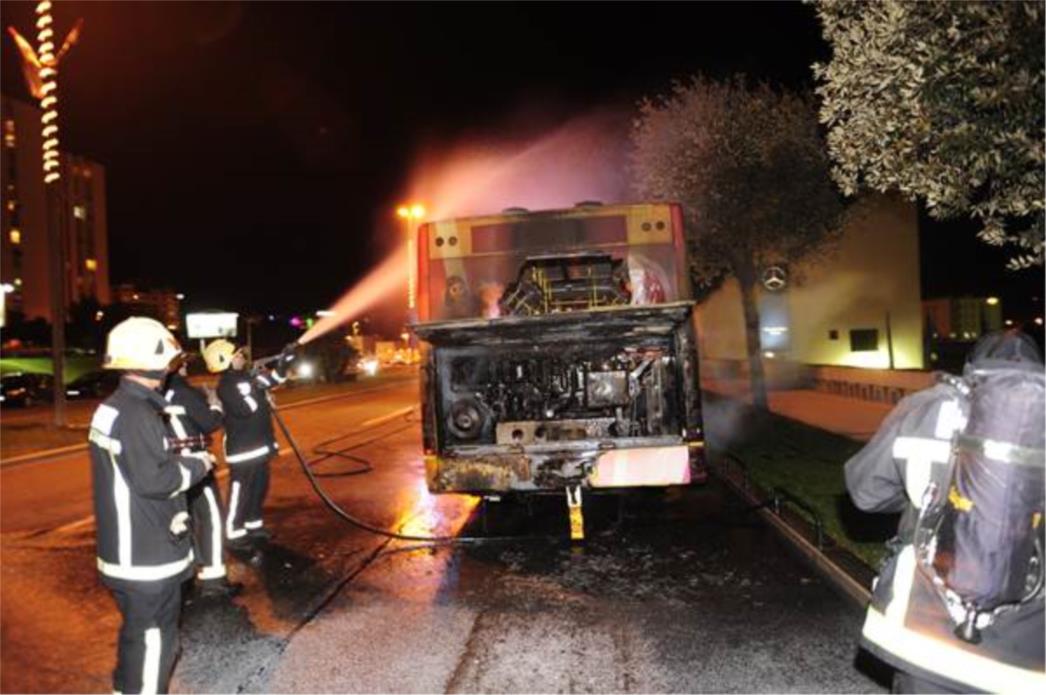  Zapalio se autobus u vožnji, nema ozlijeđenih