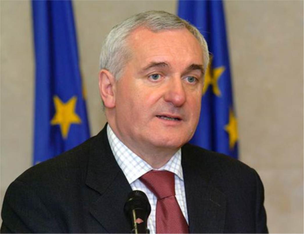 Bivši irski premijer Bertie Ahern odlazi iz politike 