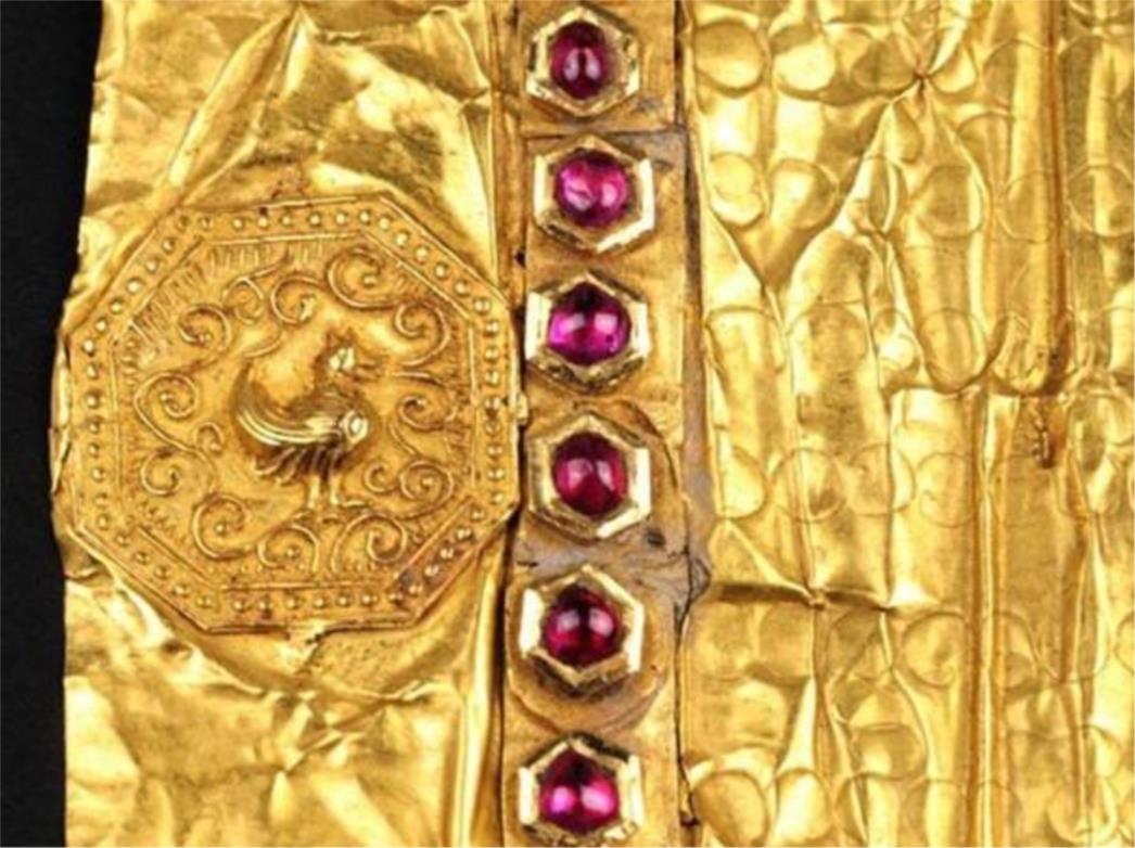 Znanstvenici dešifrirali misteriozno zlatno pismo