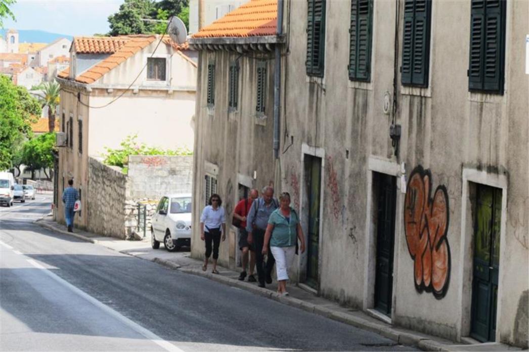 DOZNAJEMO: Ipak će se rušiti kuće radi proširenja Ulice Branitelja Dubrovnika? (FOTO)