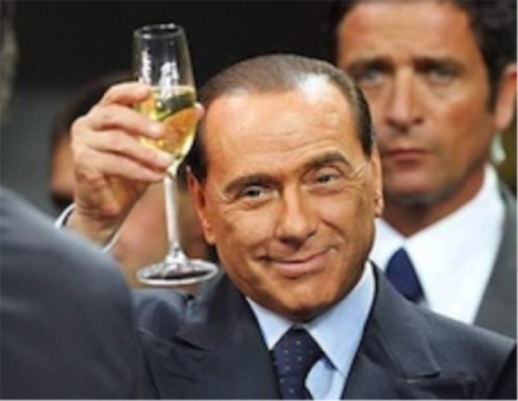  Talijanski ustavni sud djelomično ukinuo imunitet Berlusconiju