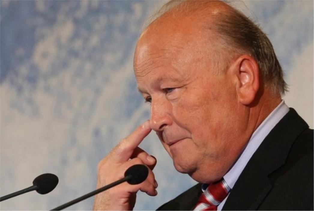 VIDEO: Riječani predali Viviane Reding dokaze o privatizacijskom kriminalu ministra Slavka Linića!