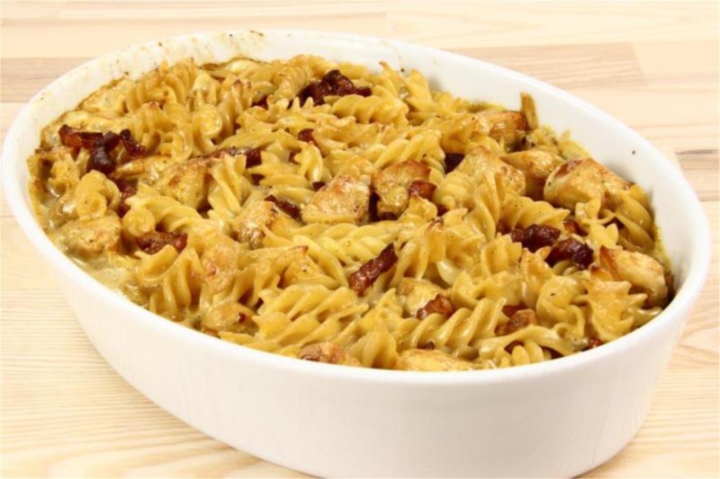 RECEPT DANA -  Zapečena tjestenina s piletinom