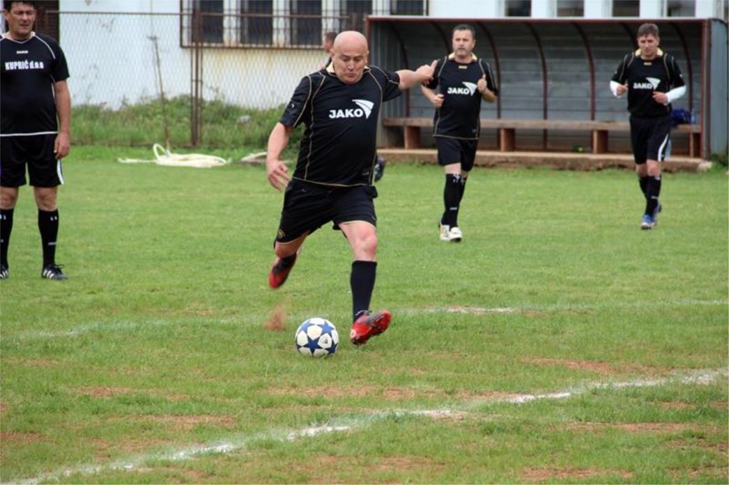 NOGOMETNI  SUSRET VETERANA IV SPLITSKE BRIGADE I DUBROVAČKIH DRAGOVOLJACA: Rezultat nije bitan tu smo da bi pomogli (FOTOGALERIJA)