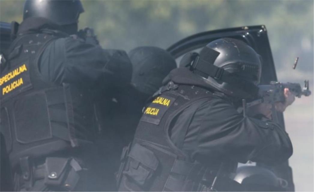 ŠOKANTNO: SDP šalje 300 interventnih policajaca na Stožer za obranu hrvatskog Vukovara!
