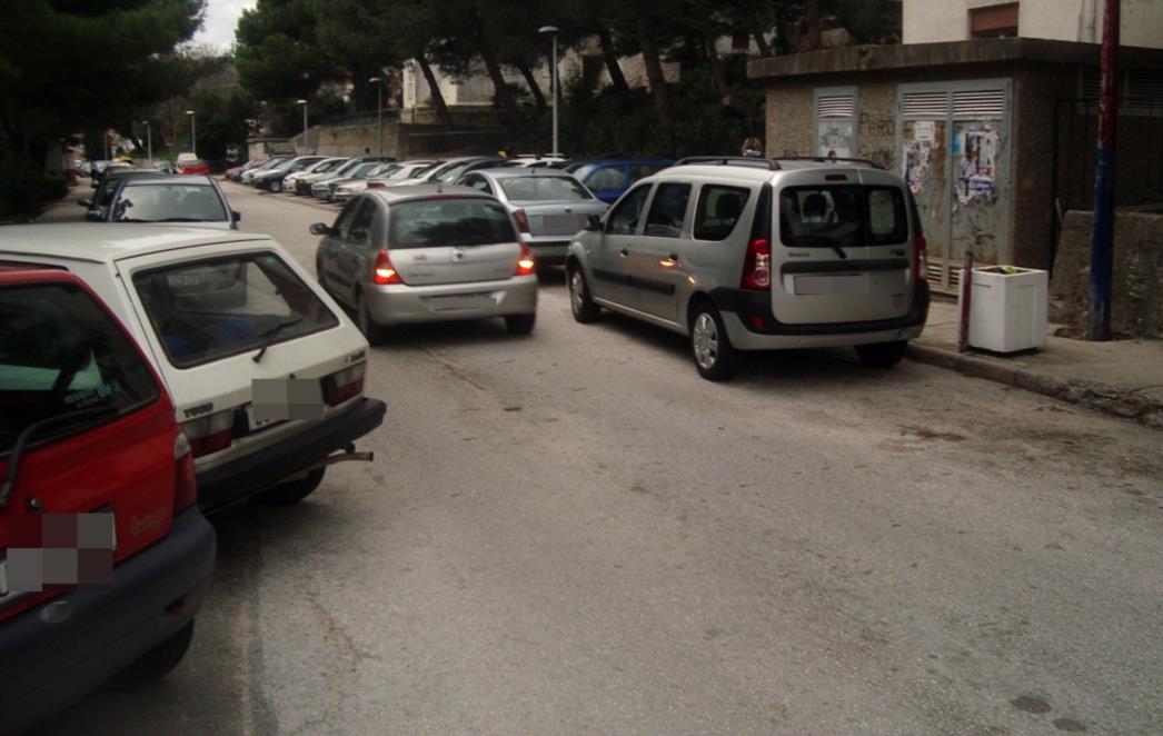 GRAĐANI PITAJU: Kada će se riješiti prometni kaos u Ulici Bartola Kašića? (FOTO)