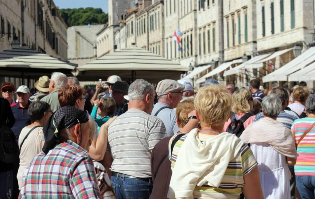 PRAZNIK I SUNCE IDEALNA KOMBINACIJA:  Dubrovnik poseban i u listopadu (FOTOGALERIJA)