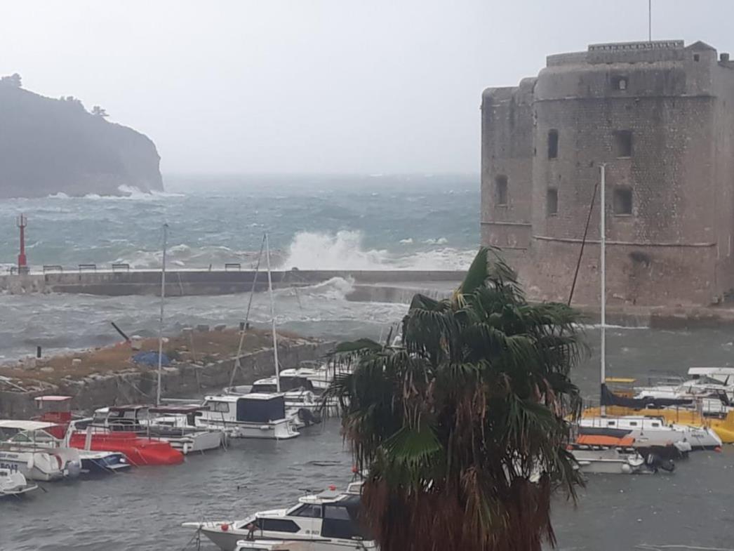 Stiže značajna promjena vremena, očekuje nas obilna kiša i olujno jugo