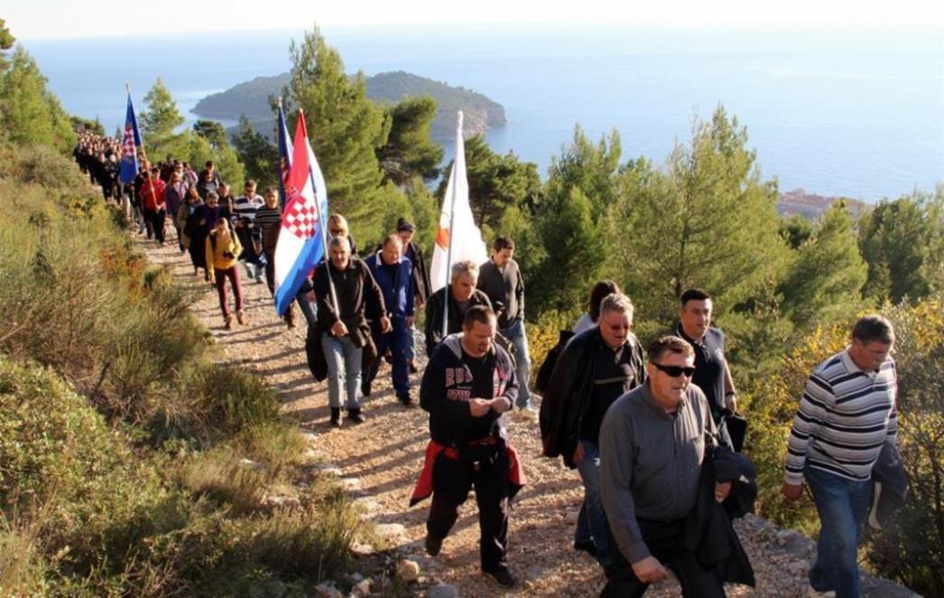 ODAVANJE POČASTI BRANITELJIMA 'Stazom deva' za  Jakova Bulića