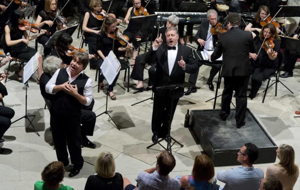 Opera Buffa  izazvala ovacije u prepunom Kneževom dvoru