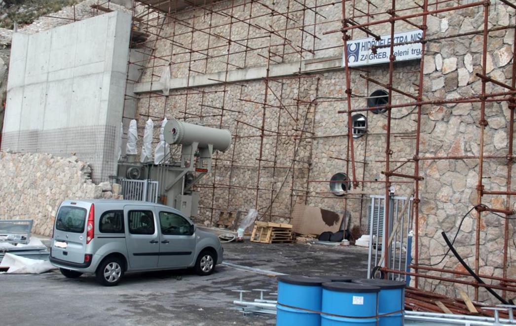 ODUŽILI SE RADOVI: Buduća trafostanica na Srđu zapela u birokraciji 