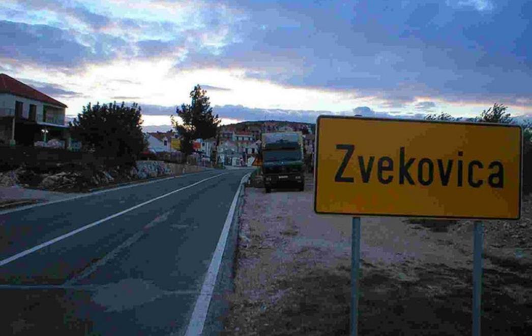 Sinoć je gorilo na Zvekovici