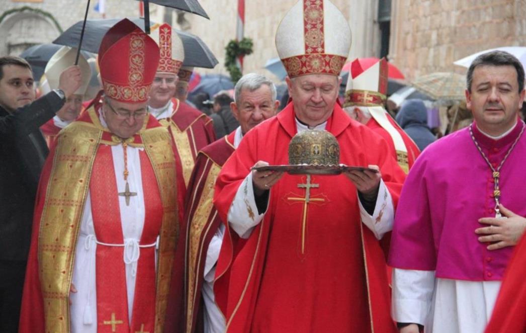 Pismo povodom prekida prijenosa Feste svetoga Vlaha na HRT-u: 'Takav čin  pokazuje  izostanak  elementarnoga bontona'