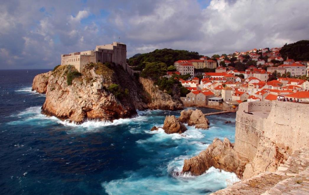 Dubrovnik zna i može - 'Prošlosti  slavne  nek  nam   sada   ožive dni'