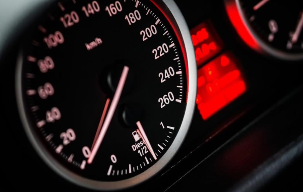 LOŠE VOZAČKE NAVIKE Štete automobilu i prazne vaš takujin