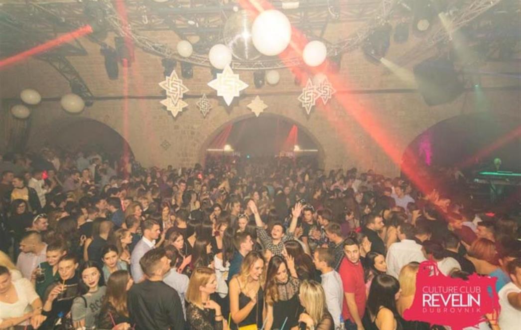 SAMARDŽIĆ  ODUŠEVIO  SVE  Odličan  zimski  program  u  Revelinu  (FOTO)