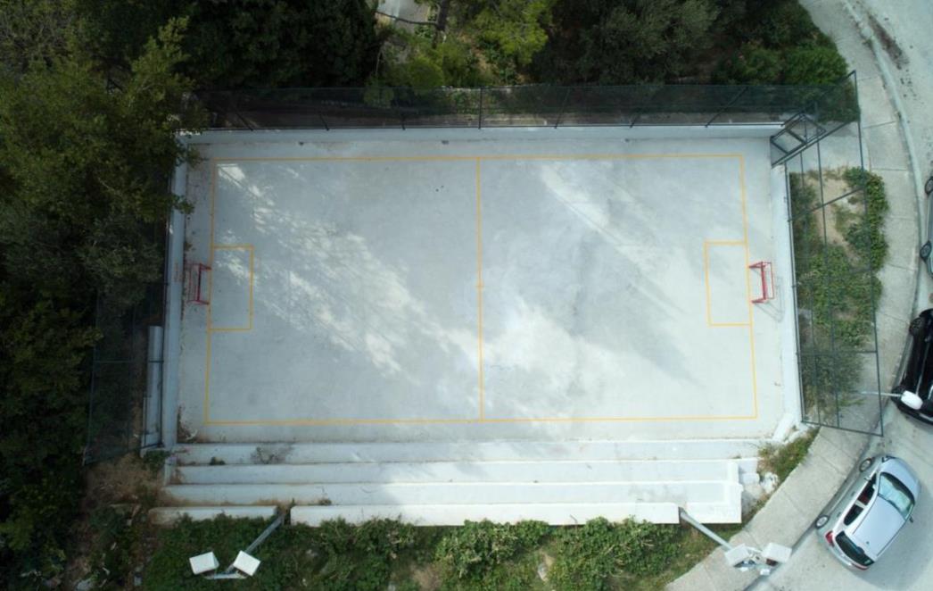 PROSTOR ZA REKREACIJU I DRUŽENJE Završena obnova sportskog terena u Mokošici - Između dolaca
