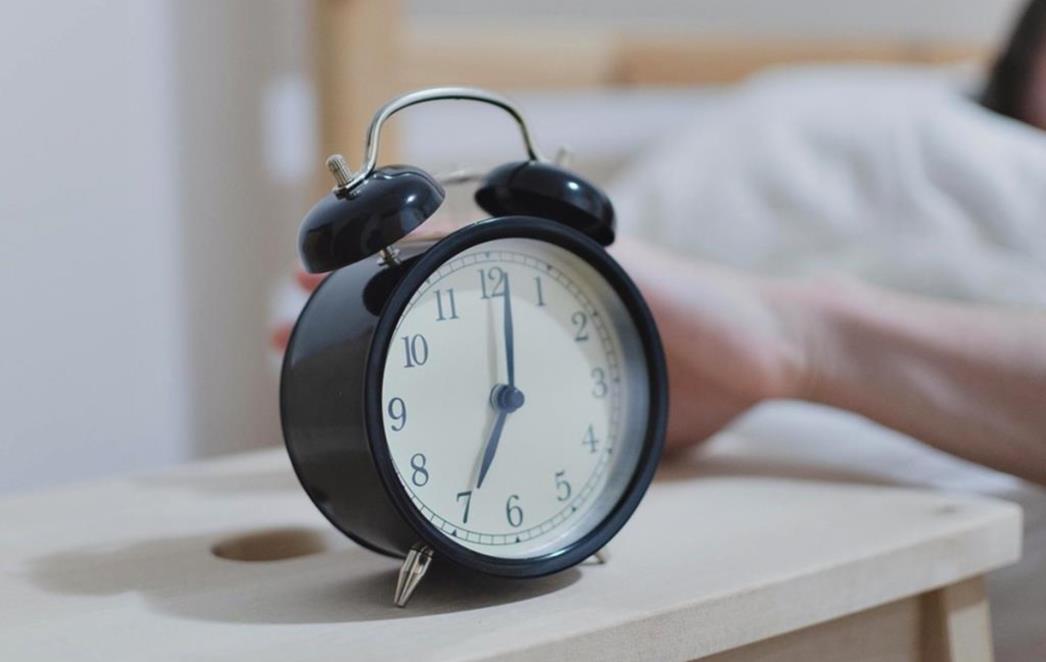 ZIMSKO RAČUNANJE VREMENA    Pomicanje sata je opasno po zdravlje, utječe na san i ljudsku psihu