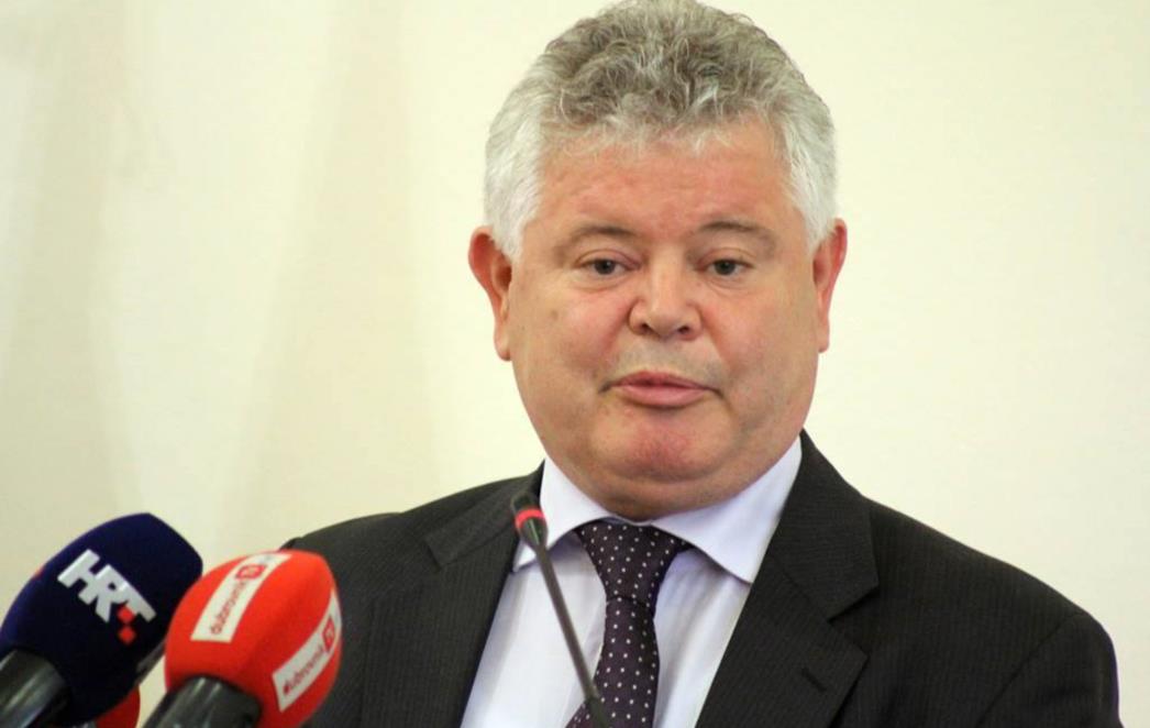 Nemoralna ponuda gradonačelnika Andra Vlahušića /DRUGI DIO/