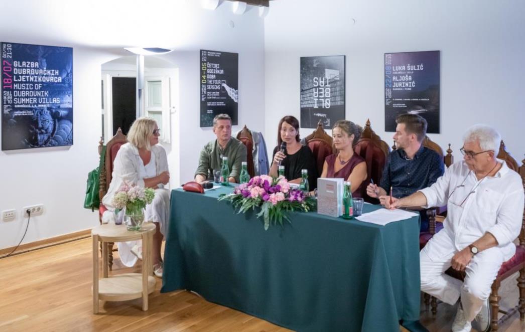Knjiga „Anamnesis“ Sandre Uskoković predstavljena u Festivalskoj palači