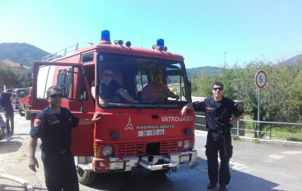 U gašenju požara sudjelovala dva air bus-a 