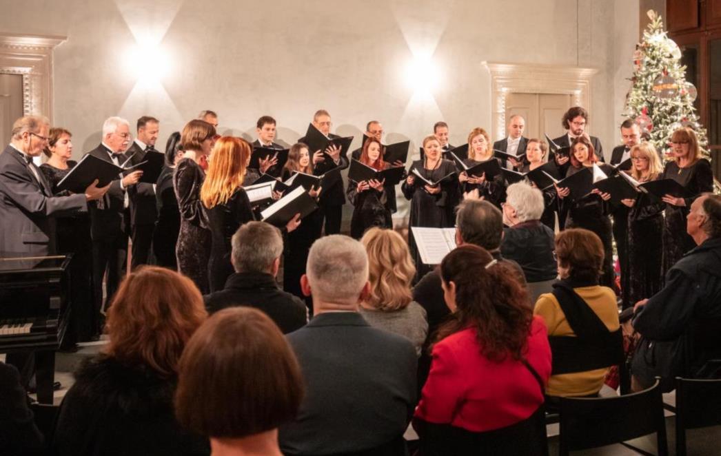 Koncertom Dubrovačkog komornog zbora zaključen program 'Božić u Kabogi' (FOTO)