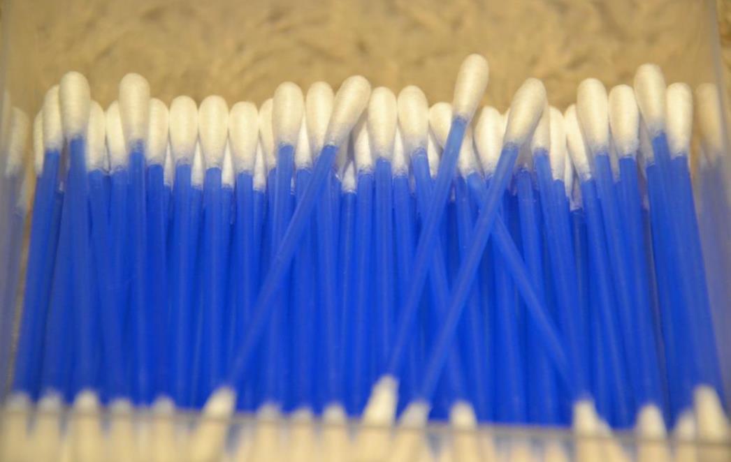 RAT PROTIV ŠTAPIĆA ZA UŠI I PLASTIČNIH ČAŠA EU zabranila plastiku za jednokratnu upotrebu