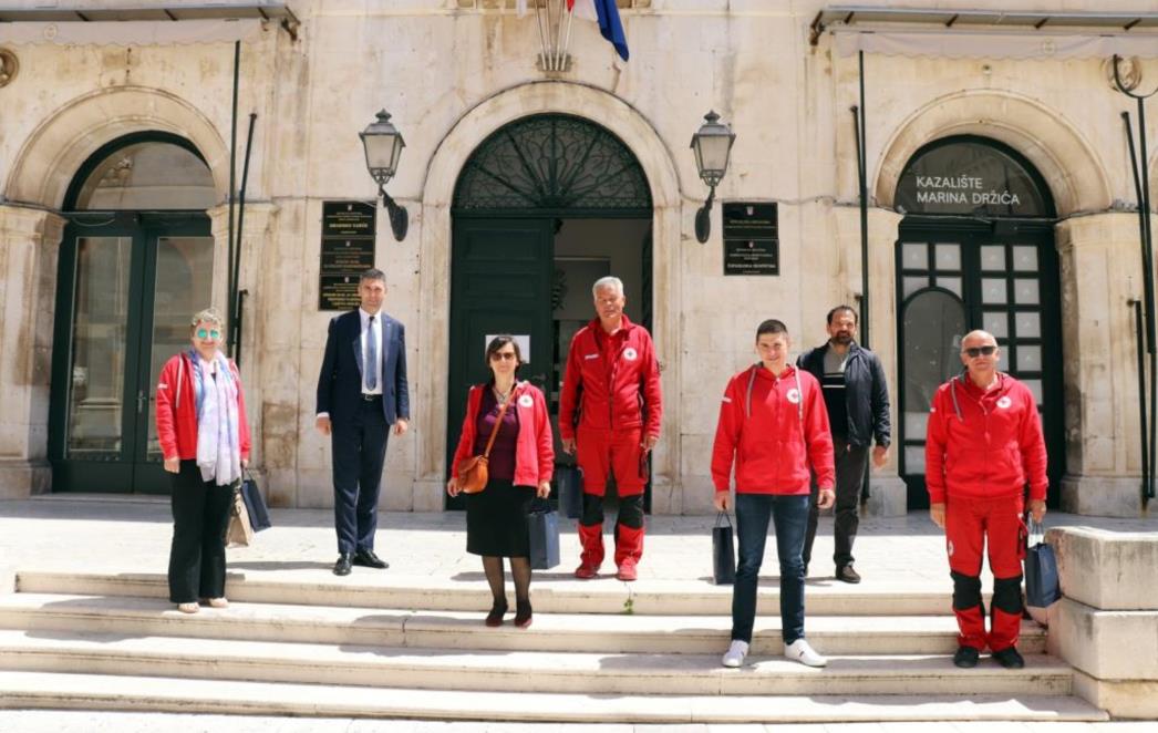 Volonteri gradskog Crvenog križa na prijemu kod gradonačelnika (FOTO)