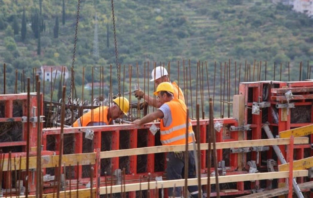 USPOREDBE  PLAĆA Stručnjak u Hrvatskoj   zaradi kao radnik jednostavnog zanimanja  u   Njemačkoj