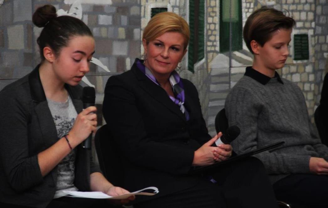 SRBI ZGROŽENI 'Kako govoriti o normalizaciji odnosa kad netrpeljivost izaziva i jedna čokoladica?'