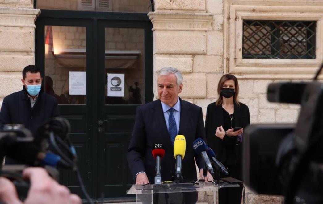Županija donira četiri potpuno opremljena stambena kontejnera 