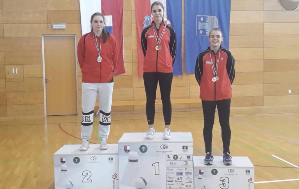 NATJECANJE U ČAKOVCU BK AEDIUM Zlatne Mia Čerjan i Lana Korać