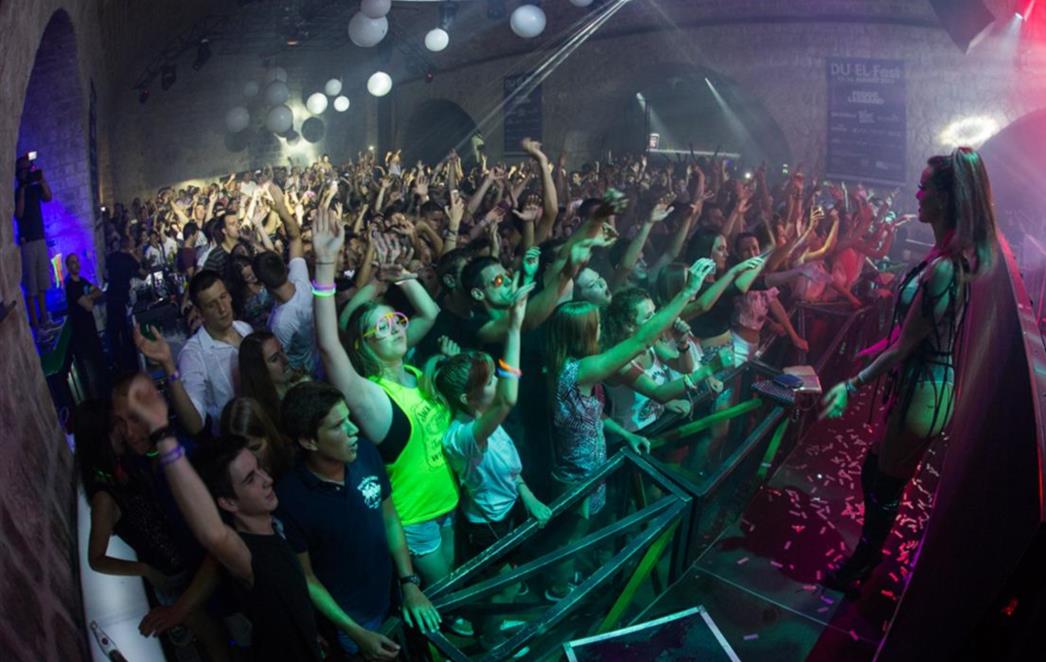 CULTURE CLUB REVELIN PRIPREMA VRUĆE LJETO: Pogledajte tko će žariti i paliti u Dubrovniku!