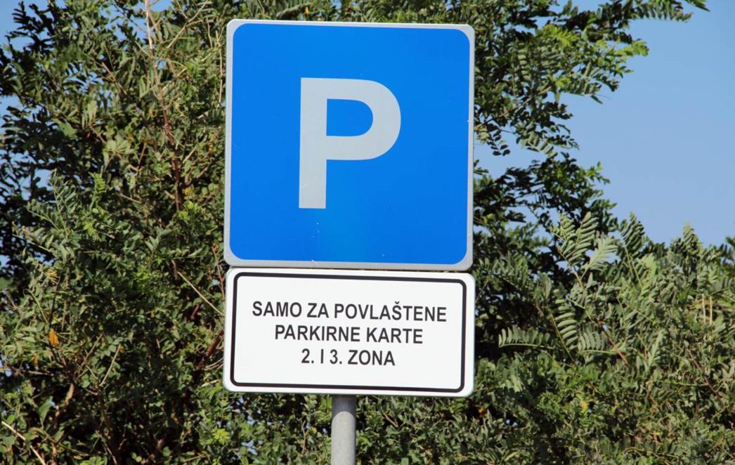 Nakon ovog ćete razmisliti hoćete li parking plaćati SMS-om