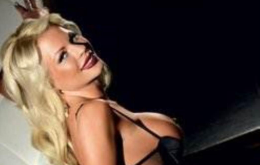 Slovenska Playboyeva zečica  pružala seksualne usluge političarima?
