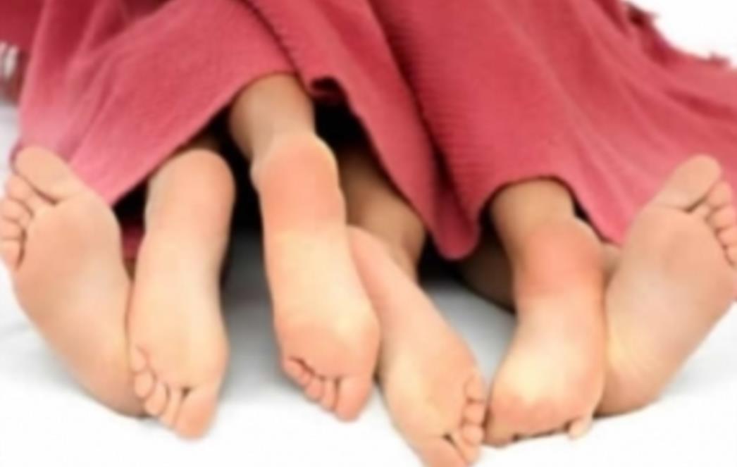 Muškarci fantaziraju o seksu s djevicom, žene o grupnjaku