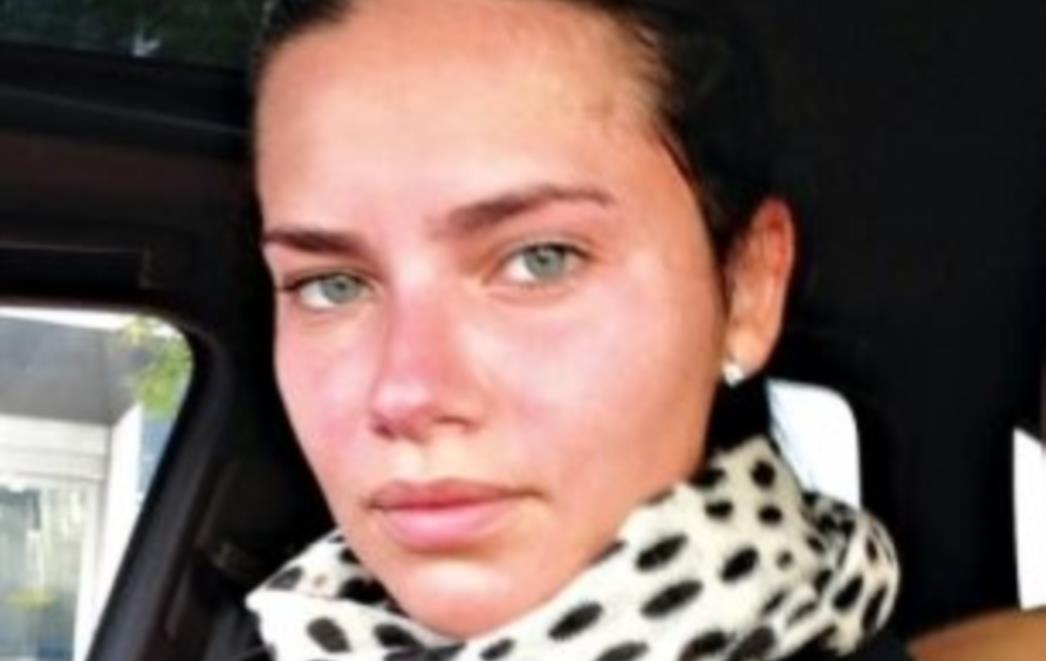 Adriana Lima pokazala i da bez trunke šminke izgleda lijepo