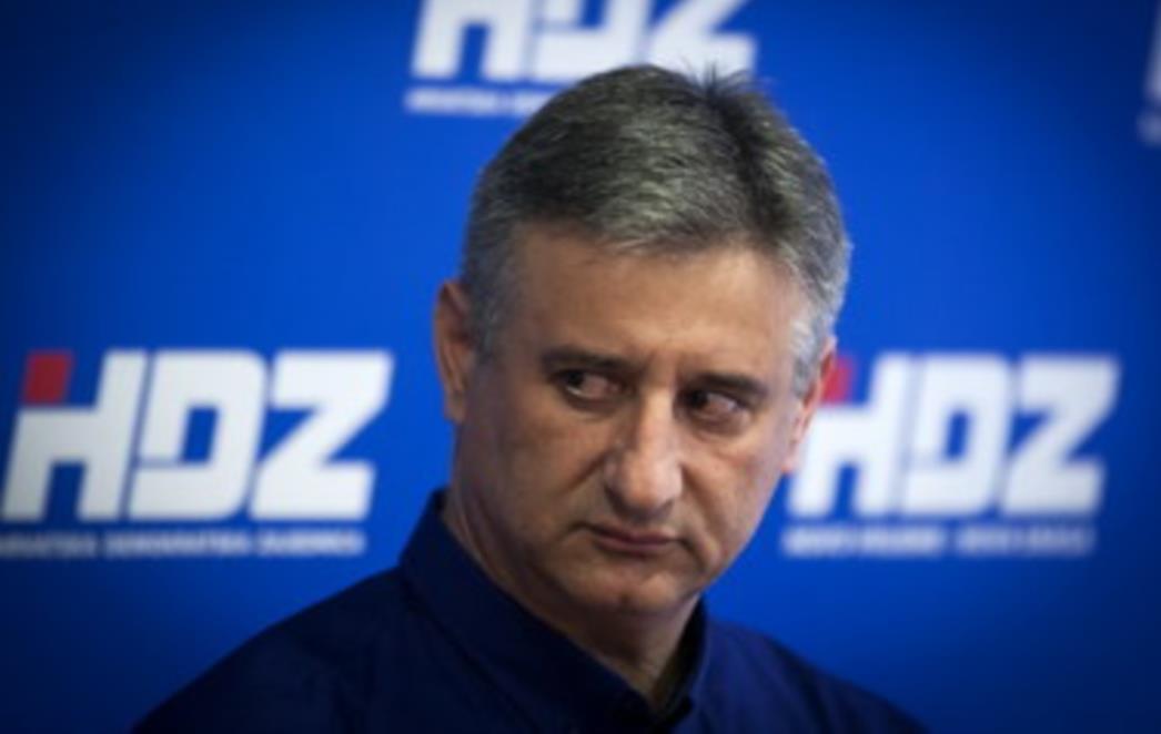 KARAMARKO NA STRANAČKOM FORUMU: Jurišat ćemo za Hrvatsku baš kao što smo jurišali i 90-ih, kad su SDP-ove kukavice pobjegle vanka