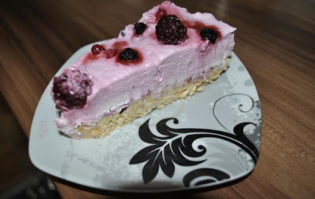 RECEPT DANA: Cheescake od šumskog voća