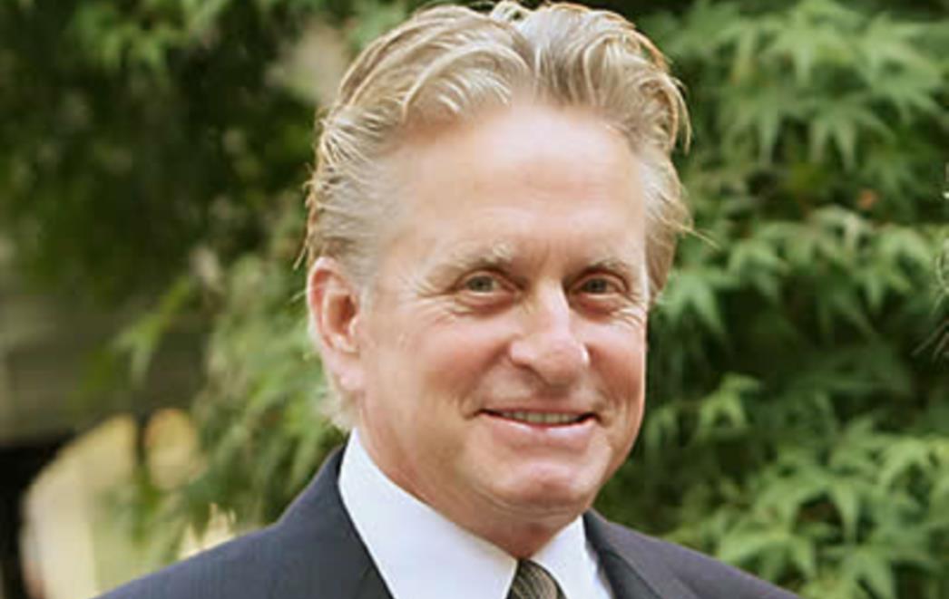 (VIDEO) ŠOKANTNO: Michael Douglas lagao da ima rak grla! 
